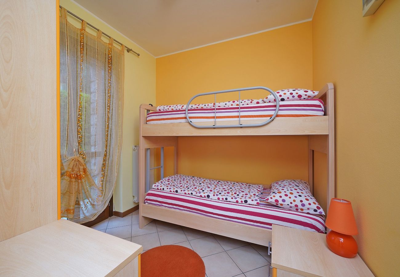 Apartment in Toscolano-Maderno - Messaga: small but really cozy