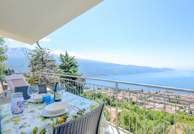 Villa in Tignale - Da Guido with stunning Lakeview