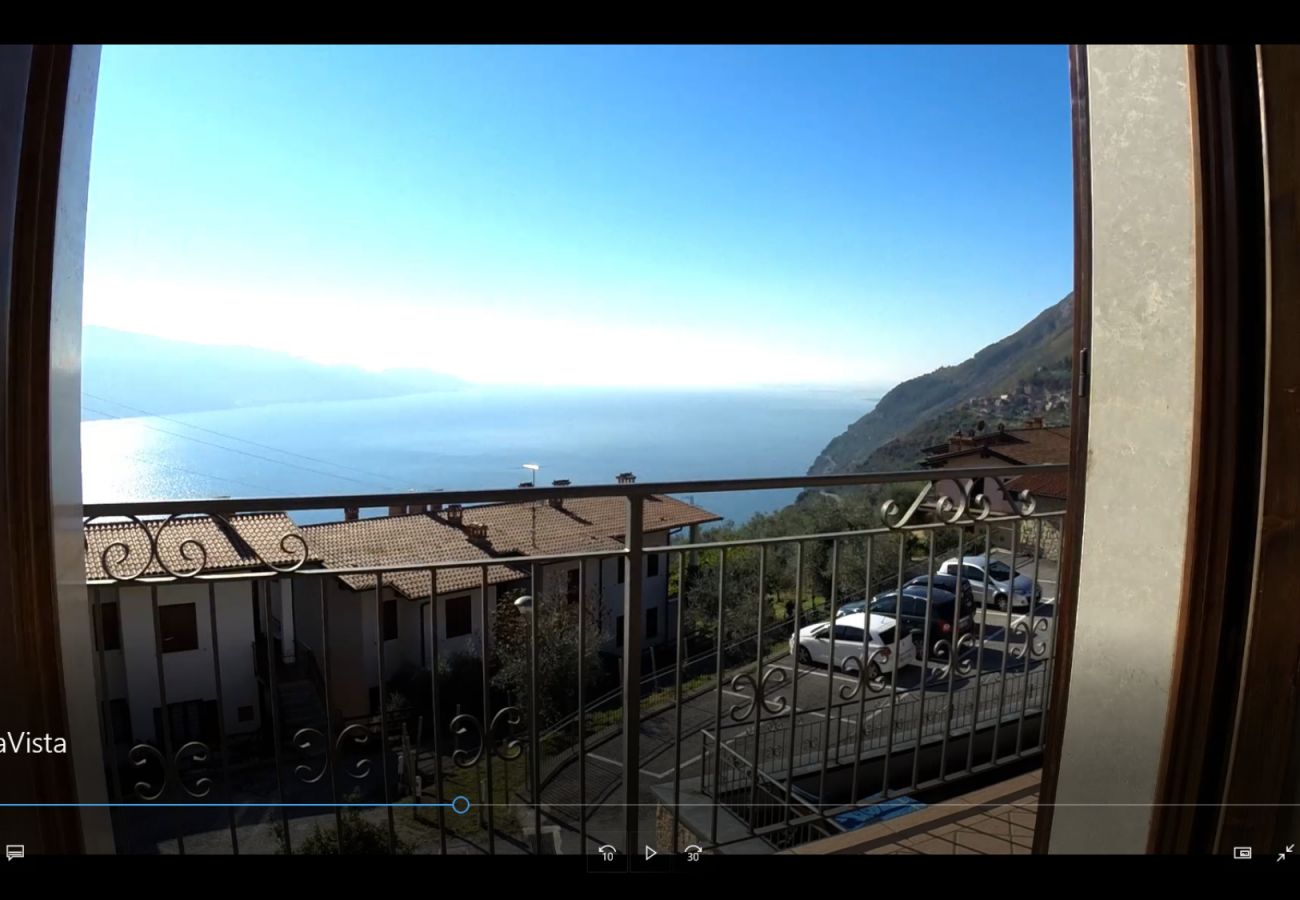 Apartment in Tignale - Infinity: big apartment with lake view