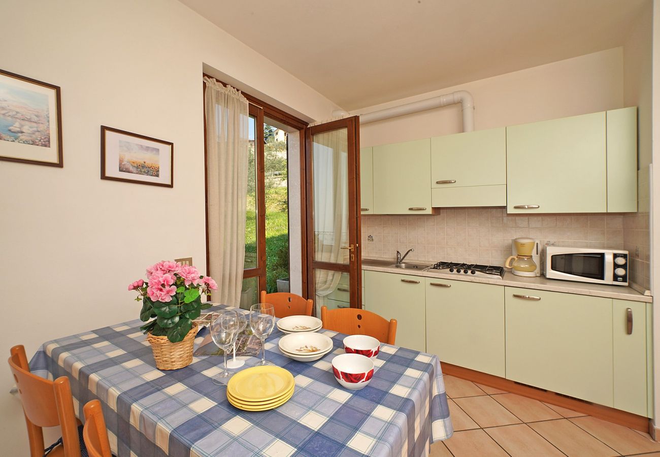 Apartment in Tignale - Stella: with huge lake view balcony