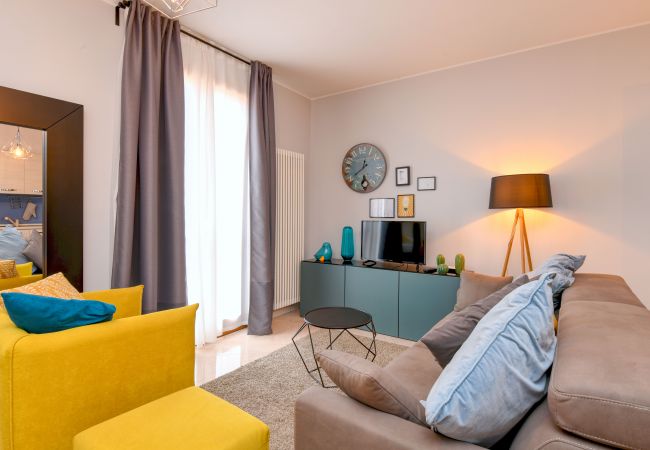 Studio in Desenzano del Garda - Desenzanoloft Le Château de Margot  Studio in Desenzano del Garda - Desenzanoloft Le Château de Margot