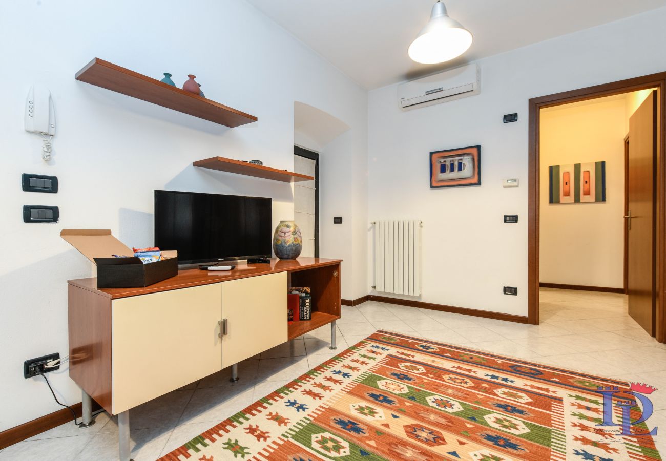 Apartment in Desenzano del Garda - Desenzanoloft:DESENZANO CORTE BLU DOWNTOWN  (CIR 017067-CNI-00238)	 
