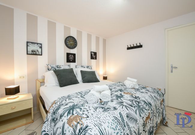 Villa in Desenzano del Garda - Desenzanoloft Villa Palm Garda Beach Villa in Desenzano del Garda - Desenzanoloft Villa Palm Garda Beach