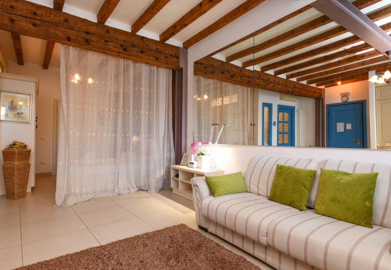 Desenzanoloft, Holiday house, apartment, Desenzano, Lake Garda, Vacation rental, Sirmione