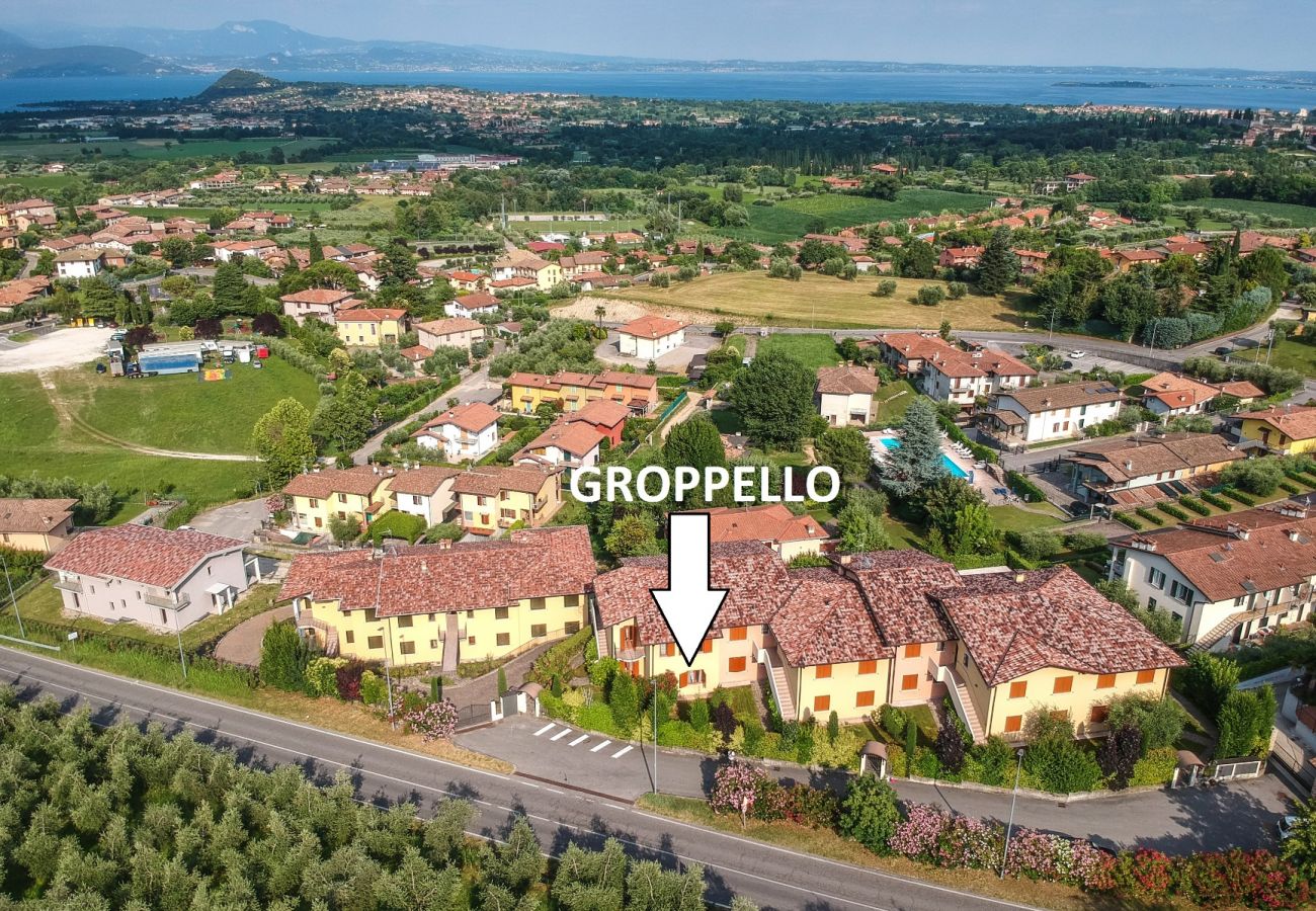 Apartment in Polpenazze del Garda - Groppello, cozy apartment with pool