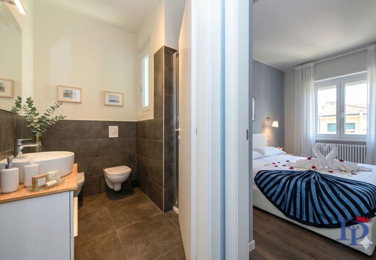 Apartment in Desenzano del Garda - Desenzanoloft L'attico di Jack