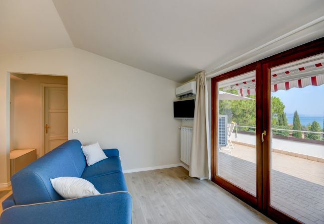 Apartment in Gardone Riviera - Cupido: with big lake view balcony in Gardone Riviera