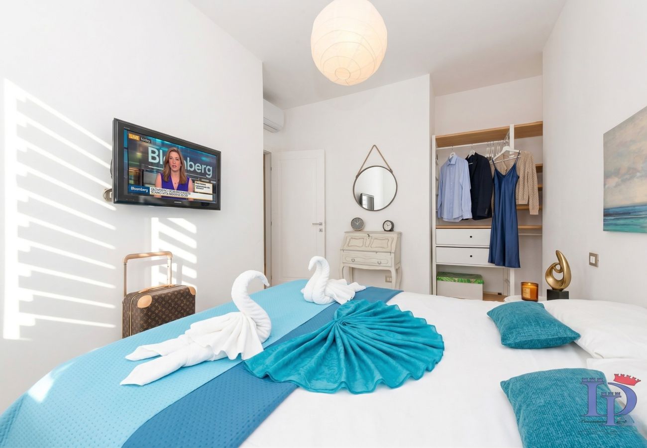 Apartment in Desenzano del Garda - Desenzanoloft La Finestra sul Lago 