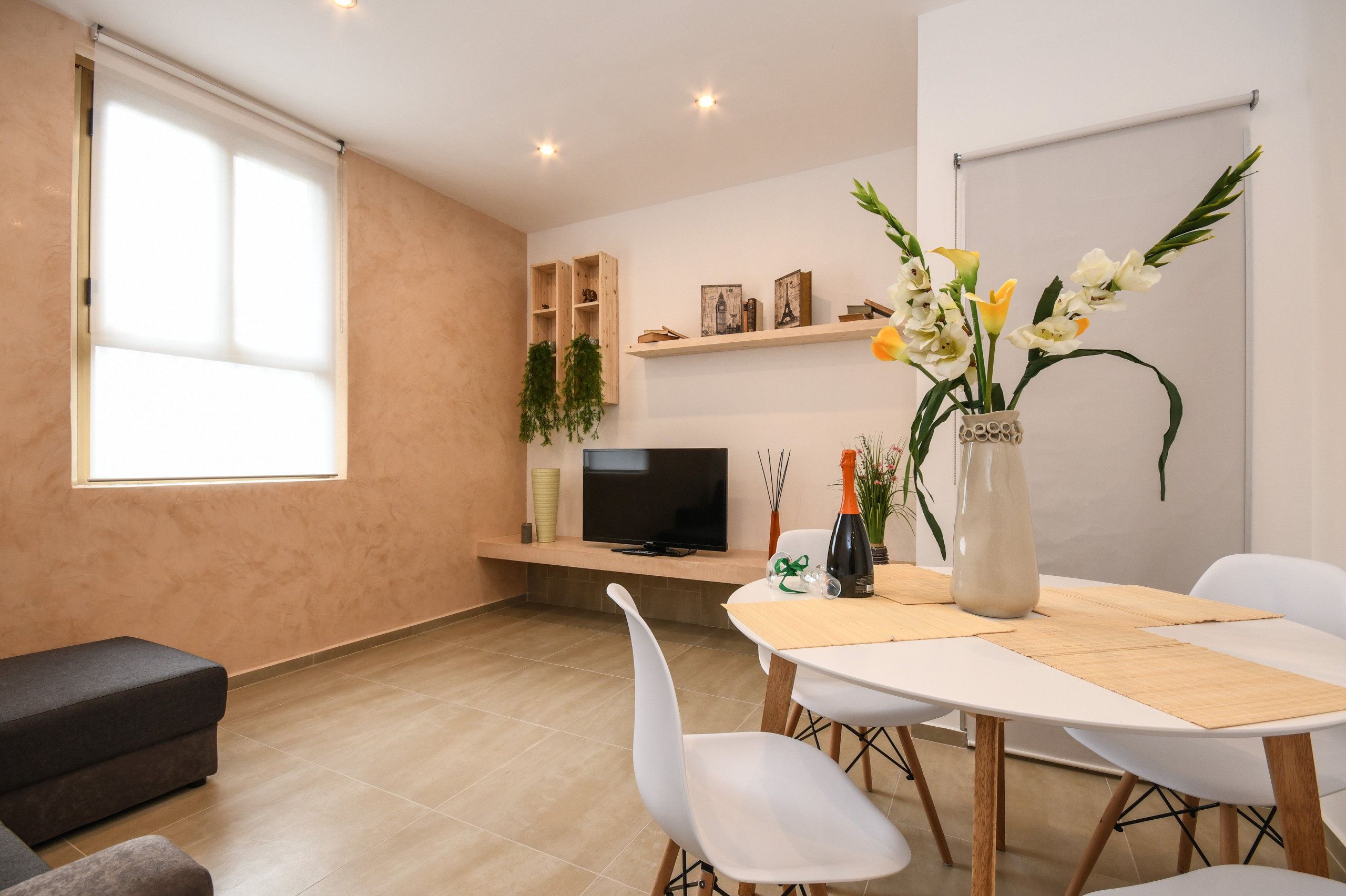 Desenzanoloft Golden Suite Cir 017067 Cni 00500 Apartments In