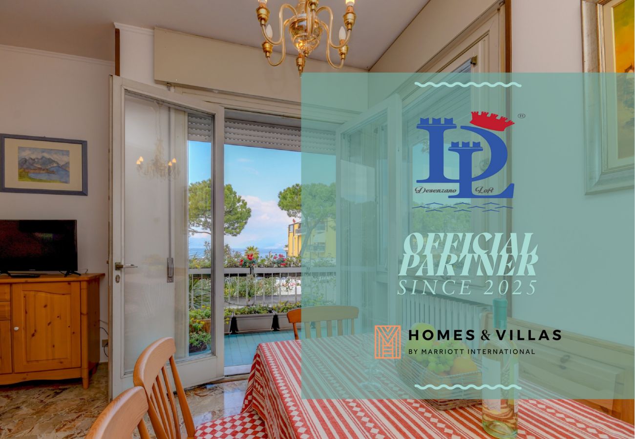 Apartment in Desenzano del Garda - Desenzanoloft Il Girasole del Lago