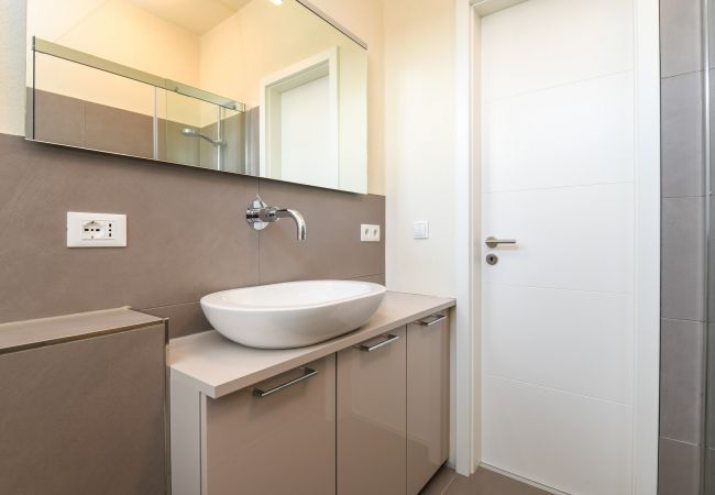 Villa in Manerba del Garda - villa sole: with private pool near to the beach Villa in Manerba del Garda - villa sole: with private pool near to the beach