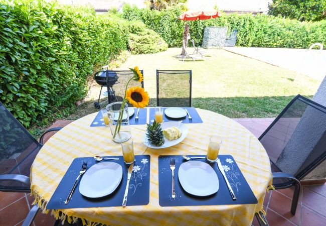 Villa in Manerba del Garda - villa sole: with private pool near to the beach Villa in Manerba del Garda - villa sole: with private pool near to the beach