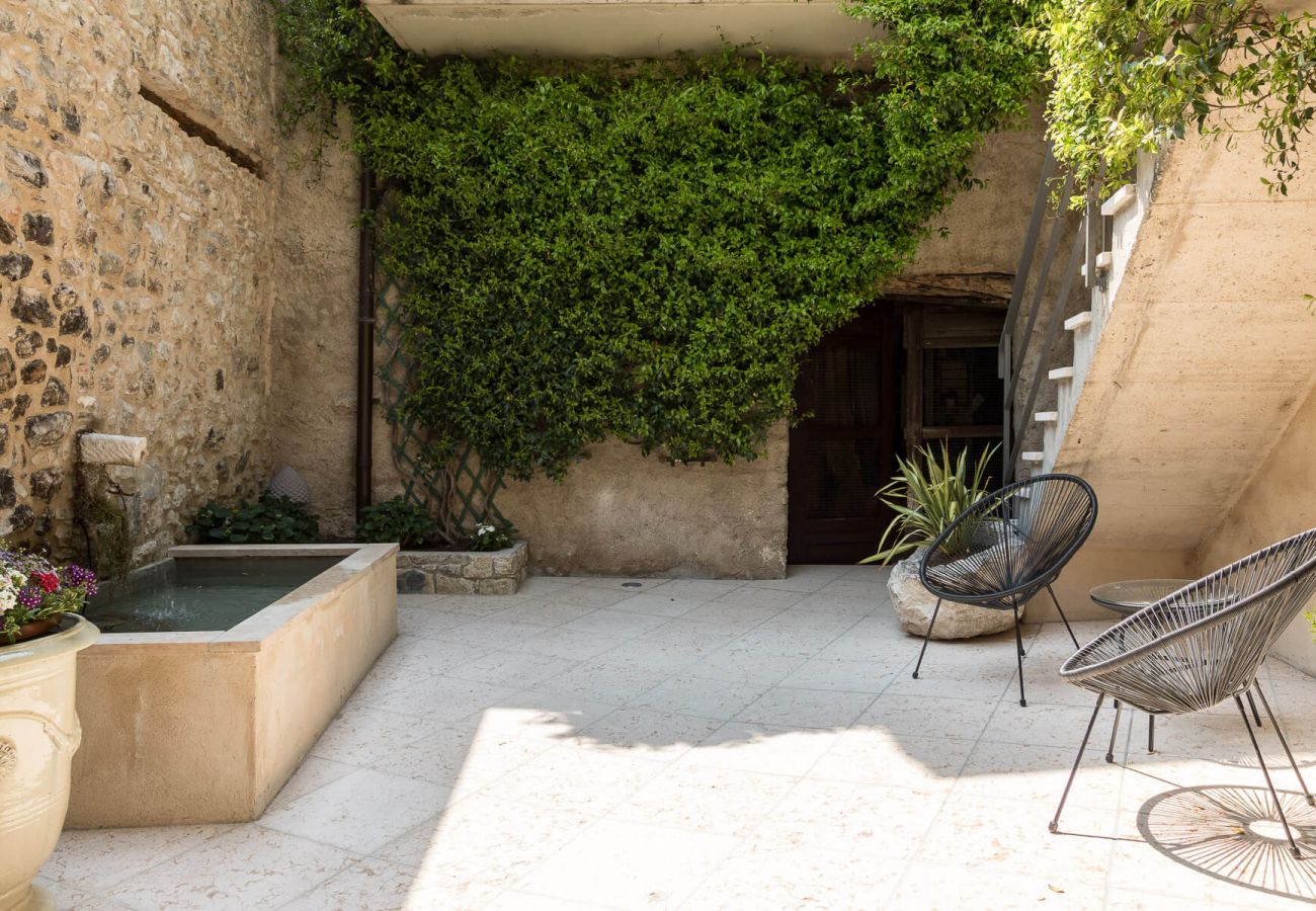 Apartment in Tignale - Rustico Minichèto -La Vigna: lovely apartment wit lake view balcony