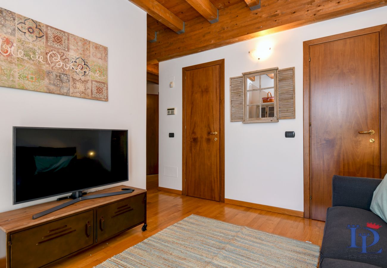 Apartment in Desenzano del Garda - DesenzanoLoft: Desenzano CountryLake (017092-CNI-00075)