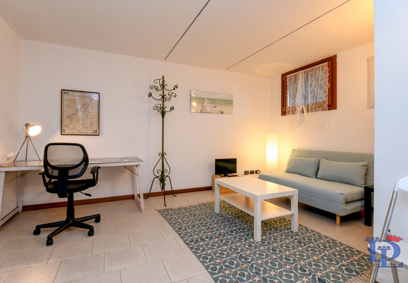 Apartment in Desenzano del Garda - DesenzanoLoft: Desenzano CountryLake (017092-CNI-00075)