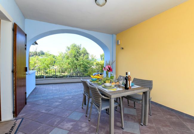 House in Manerba del Garda - Villa Rosa, cozy house with shared pool