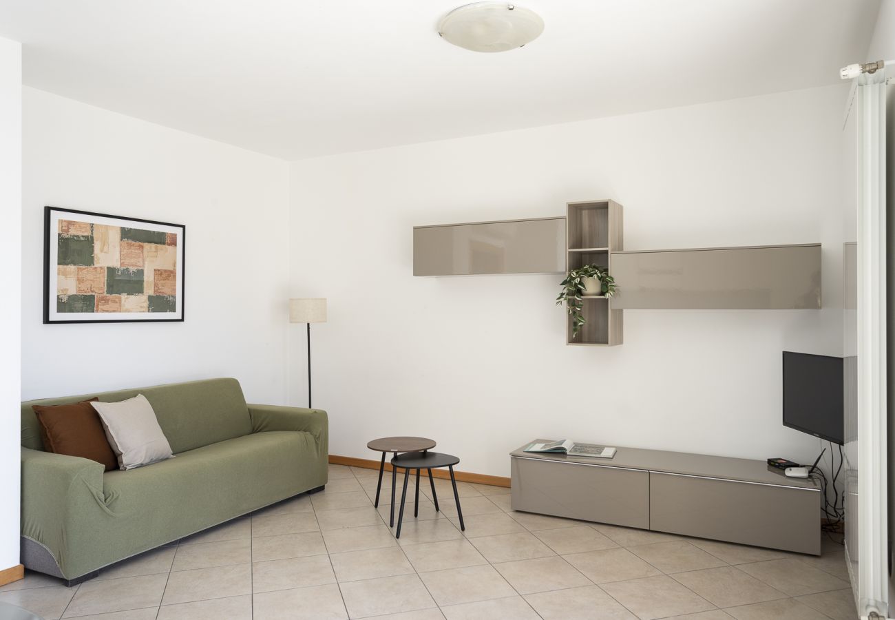 Apartment in Toscolano-Maderno - 8 Garden Vistalago, with bedrooms