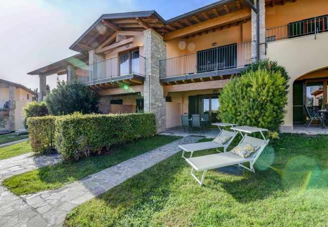 Apartment in Toscolano-Maderno - Happiness: with lake view and pool