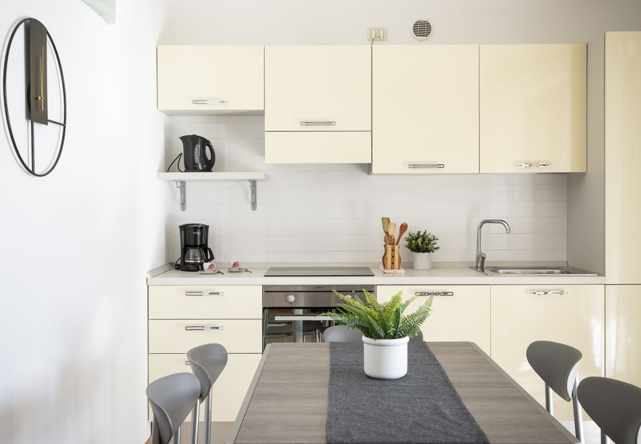 Apartment in Toscolano-Maderno - 7 Sunshine: with lake view and pool