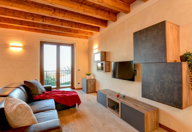 Villa in Polpenazze del Garda - Villa Sinfonia: with 3 bedrooms and lake view