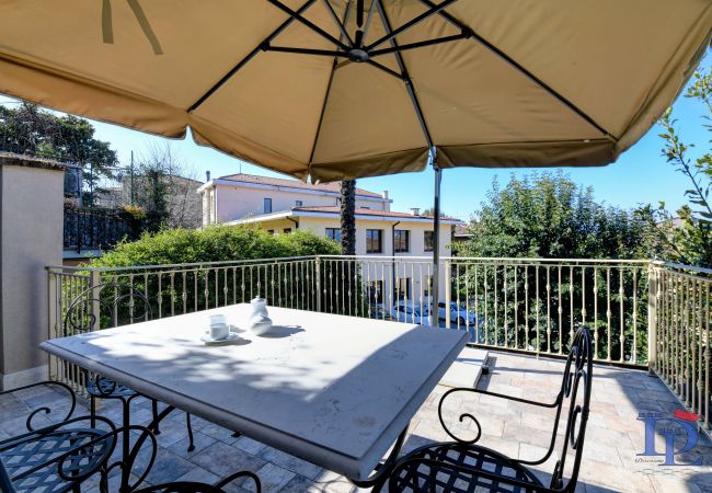 Apartment in Desenzano del Garda - DesenzanoLoft : La Vite Luxury Appartment 1 (CIR 017067 CNI 00319)