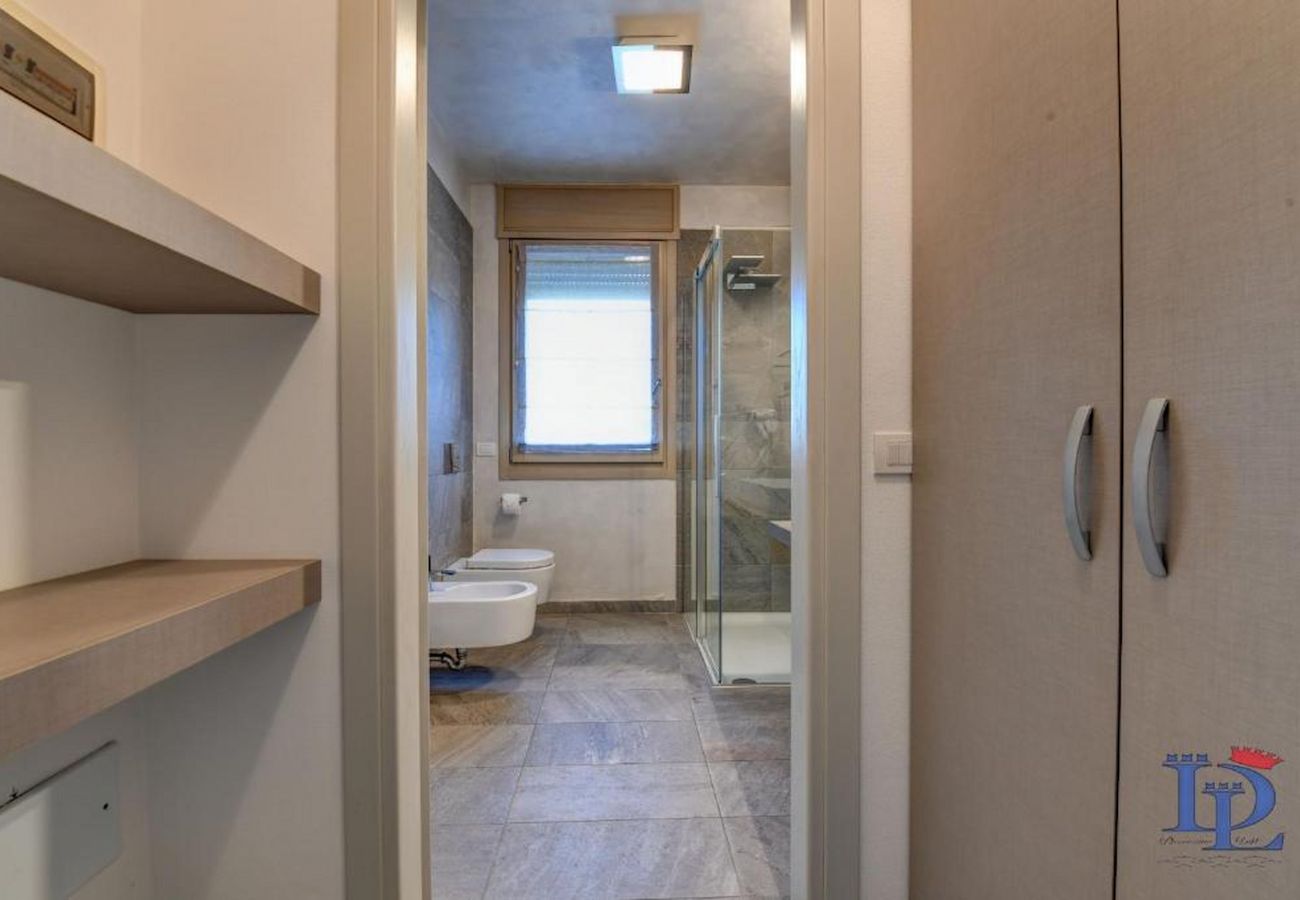 Apartment in Desenzano del Garda - Desenzanoloft Oscar Luxury Suite