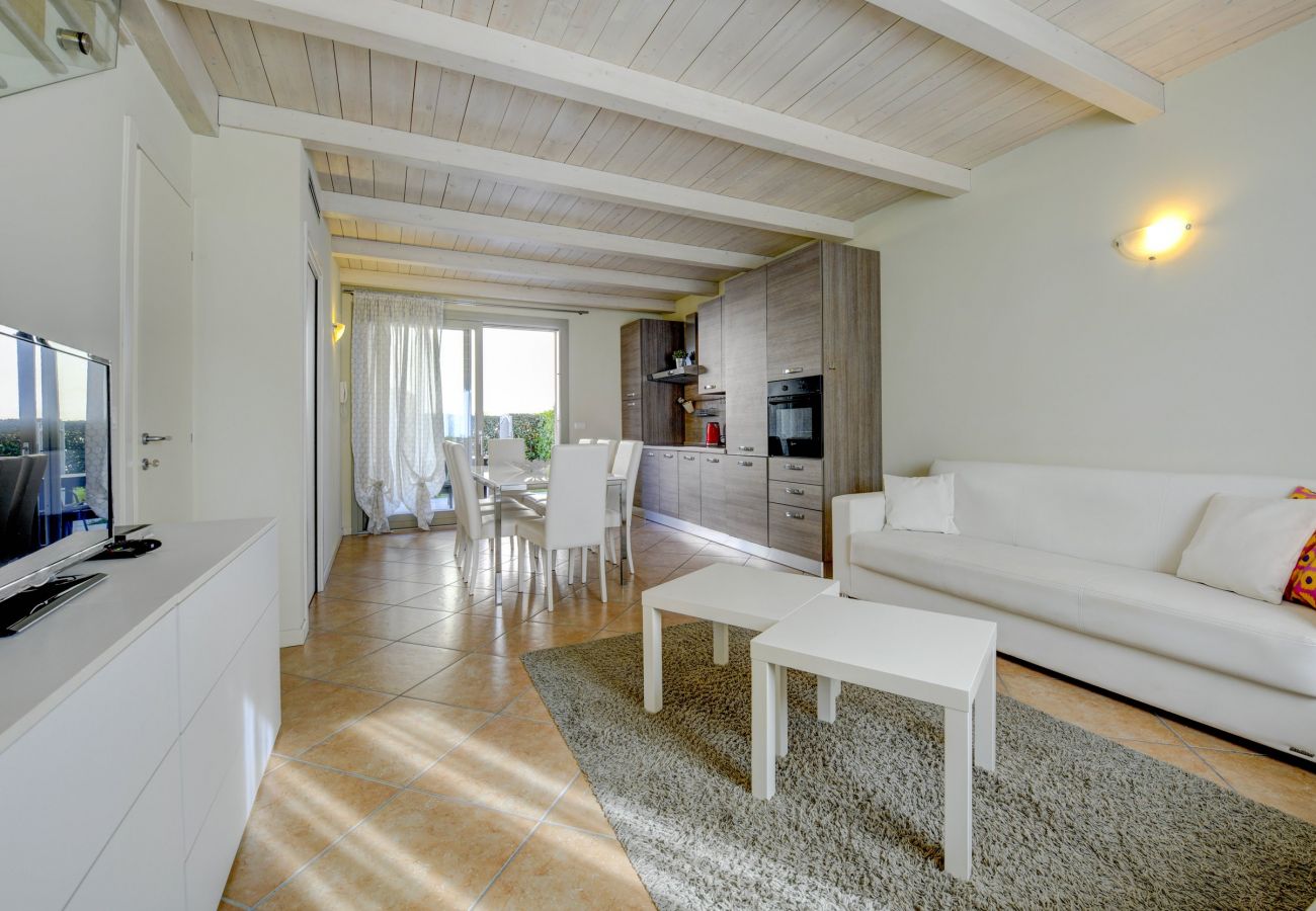 Apartment in Manerba del Garda - Casa della Romantica near to the beach