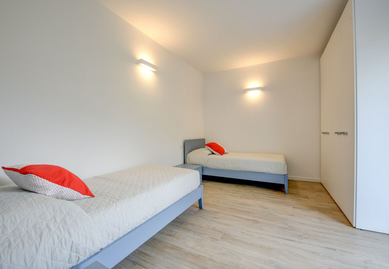 Apartment in Toscolano-Maderno - Maison Bellini: near to the beach and with pool