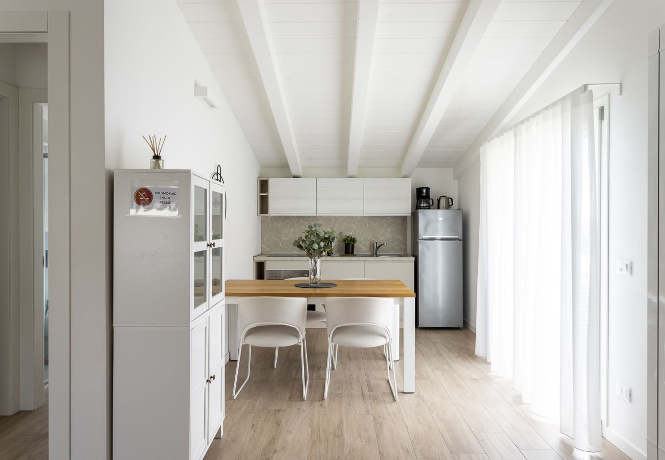 Apartment in Toscolano-Maderno - Maison Bellini 3 with pool and near to the lake