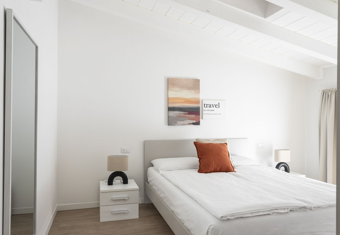 Apartment in Toscolano-Maderno - Maison Bellini 3 with pool and near to the lake