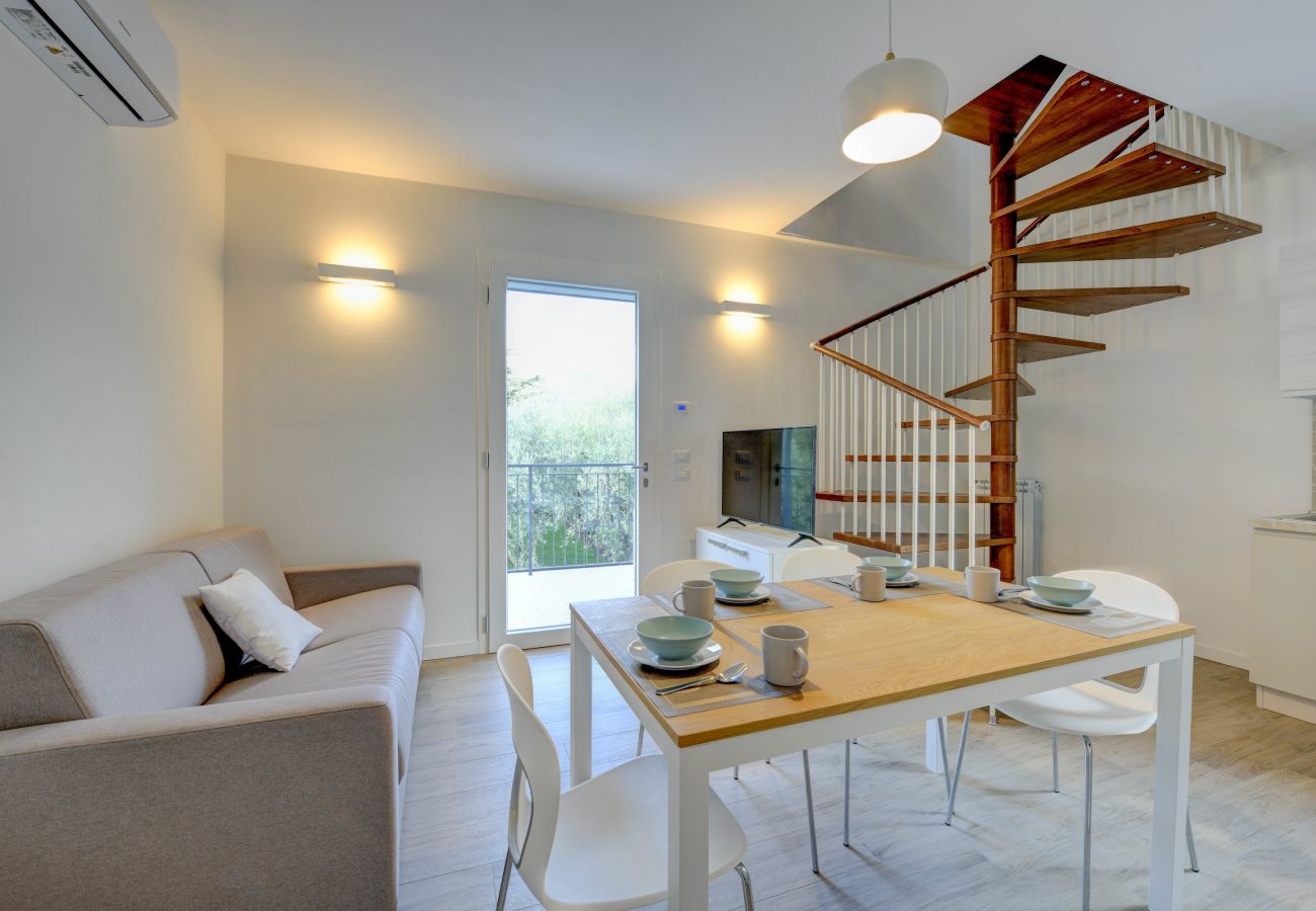 Apartment in Toscolano-Maderno - Maison Bellini 4 with pool and near to the lake
