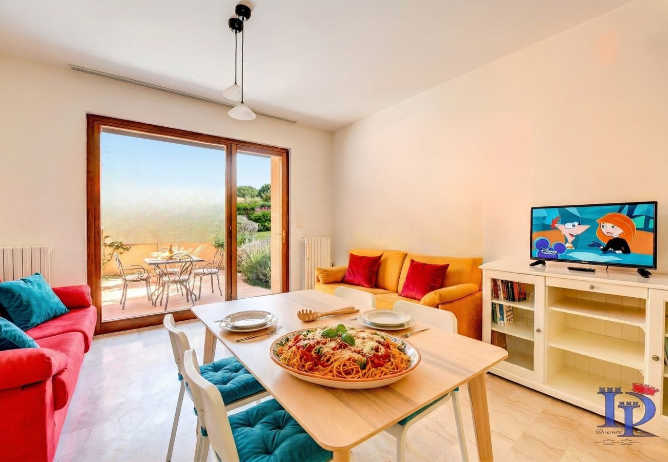 Apartment in Desenzano del Garda - DesenzanoLoft Aurelia – Family apartment with pool