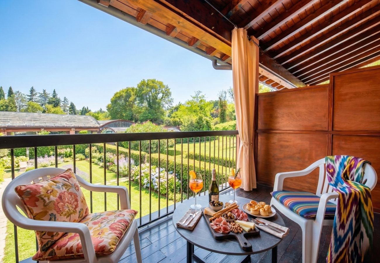 Apartment in Desenzano del Garda - DesenzanoLoft Aurelia – Family apartment with pool