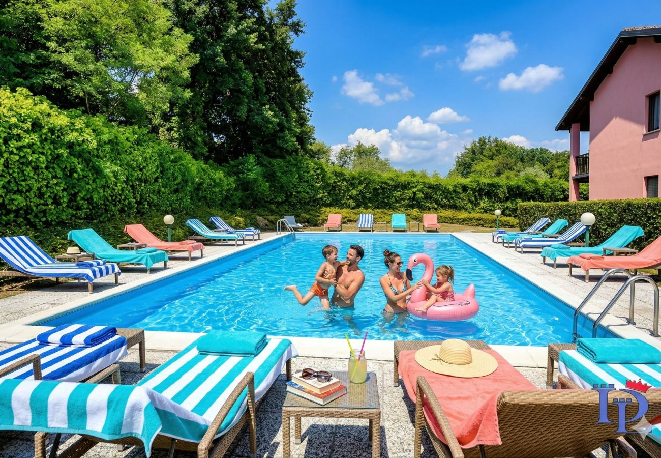 Apartment in Desenzano del Garda - DesenzanoLoft Aurelia – Family apartment with pool