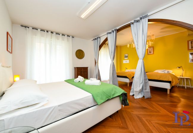 Apartment in Desenzano del Garda - Desenzanoloft: Il gigante del lago (The Giant)  (CIR-017067-CNI-00814)