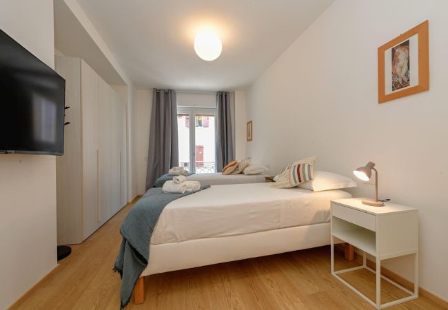 Apartment in Desenzano del Garda - DesenzanoLoft - The Lake Giant Apartment in Desenzano del Garda - DesenzanoLoft - The Lake Giant