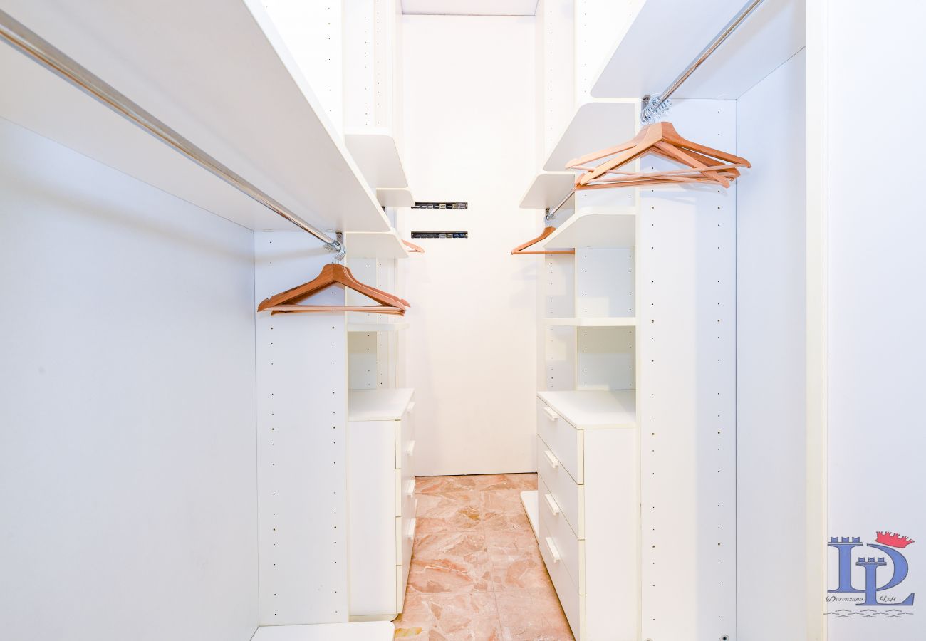 Apartment in Desenzano del Garda - Desenzanoloft Il Gigante del Lago 