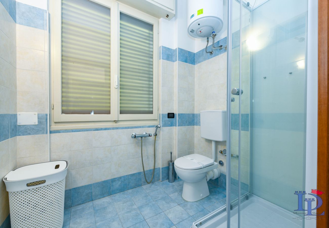 Apartment in Desenzano del Garda - Desenzanoloft Il Gigante del Lago 