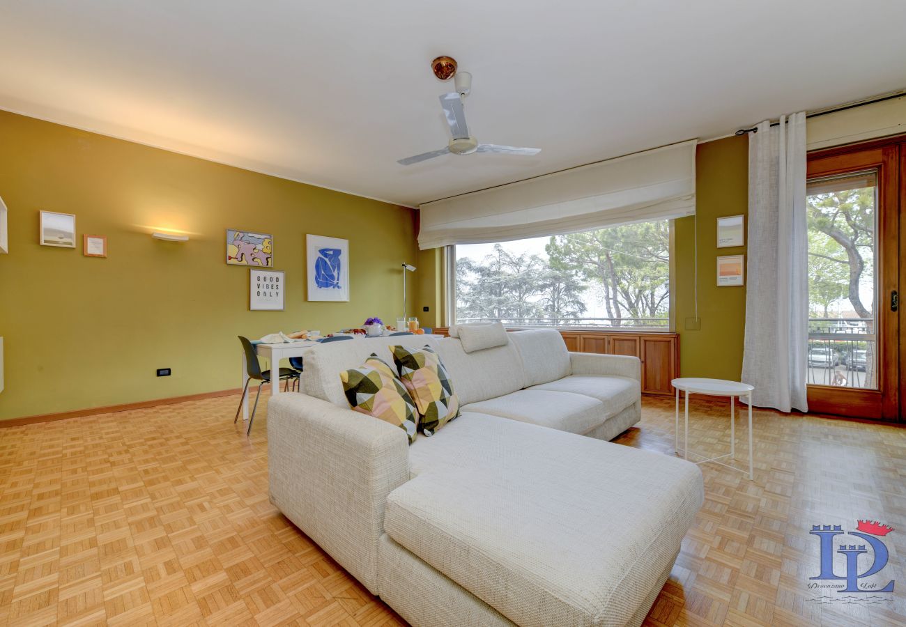Apartment in Desenzano del Garda - Desenzanoloft Il Gigante del Lago 