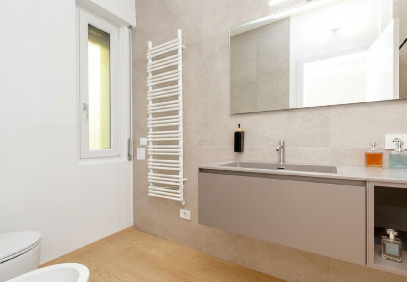 Apartment in Desenzano del Garda - DesenzanoLoft - The Lake Giant