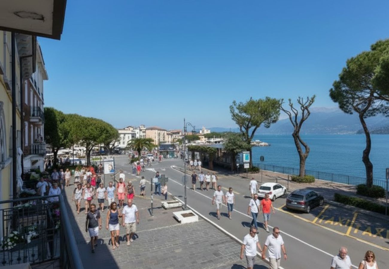 Apartment in Desenzano del Garda - DesenzanoLoft - The Lake Giant