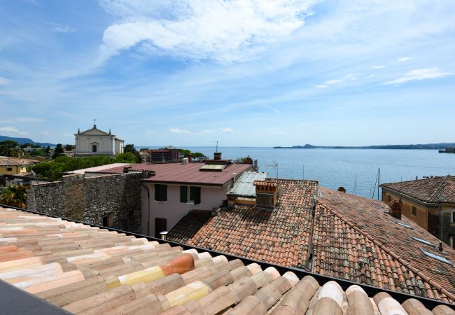 Apartment in Toscolano-Maderno - A tre passi dal lago 3 in the old town of Maderno