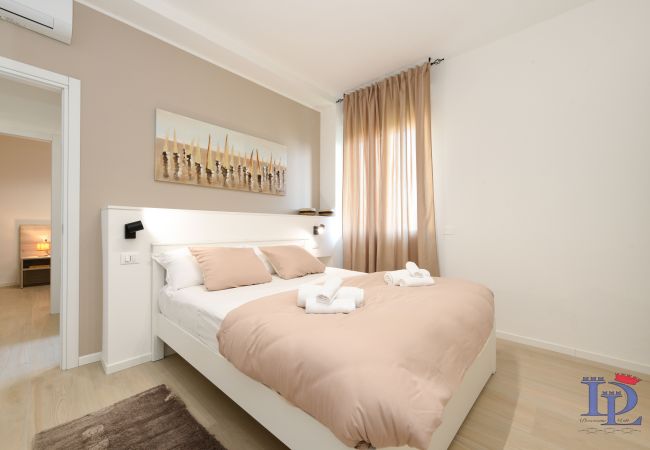Apartment in Desenzano del Garda - Desenzanoloft : Elegance (017067-CNI-00888)