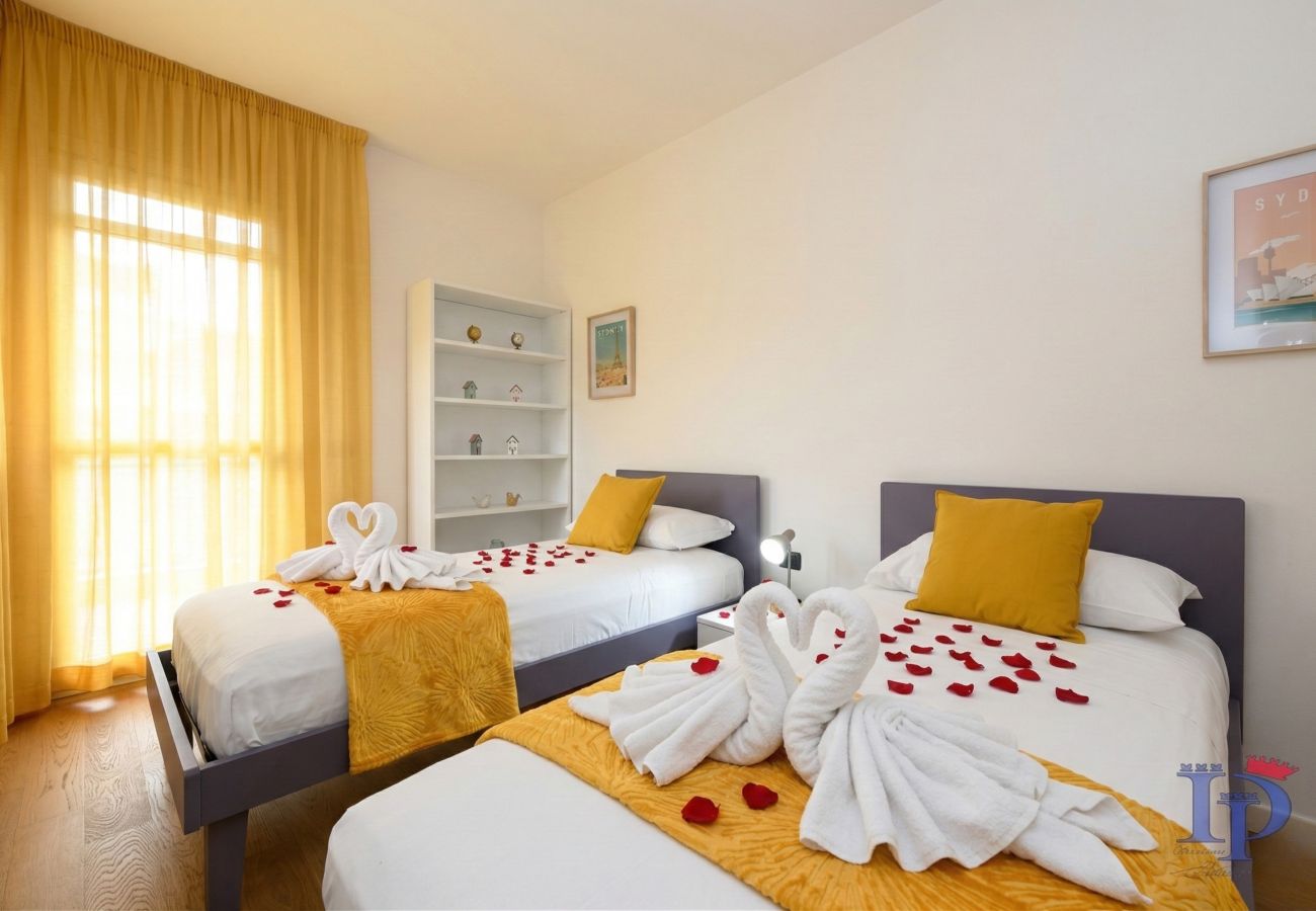 Apartment in Desenzano del Garda - DesenzanoLoft La Rosa dei Venti Renovated 2025