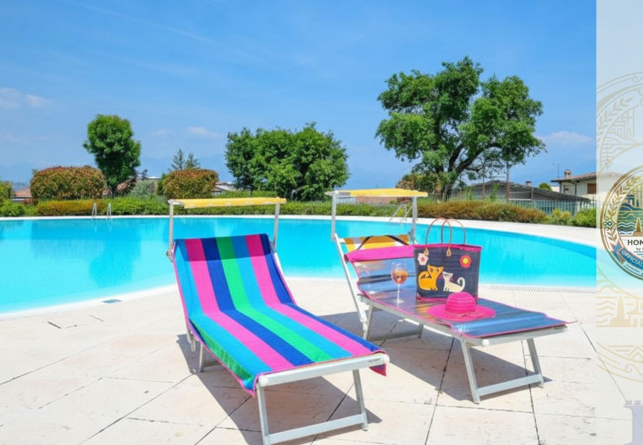 Apartment in Desenzano del Garda - DesenzanoLoft CO2 – In residence with 5 pools