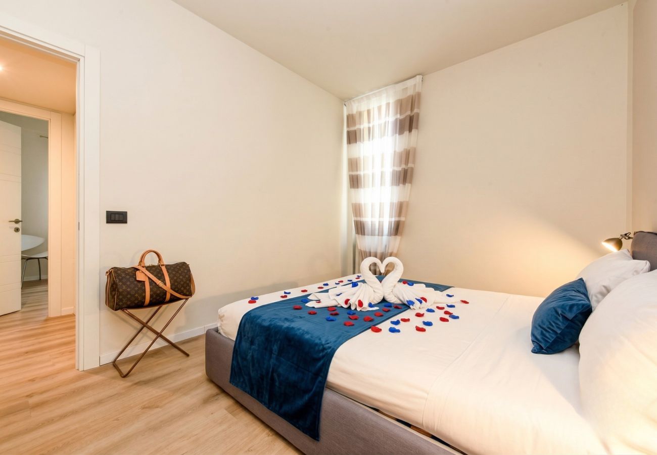 Apartment in Desenzano del Garda - Desenzanoloft Zen Apartment