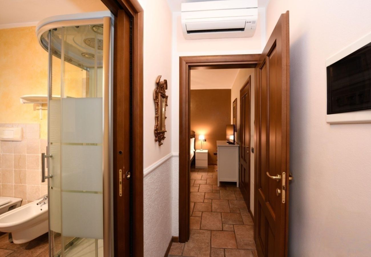 Apartament w Desenzano del Garda - Desenzanoloft Garden and Pool