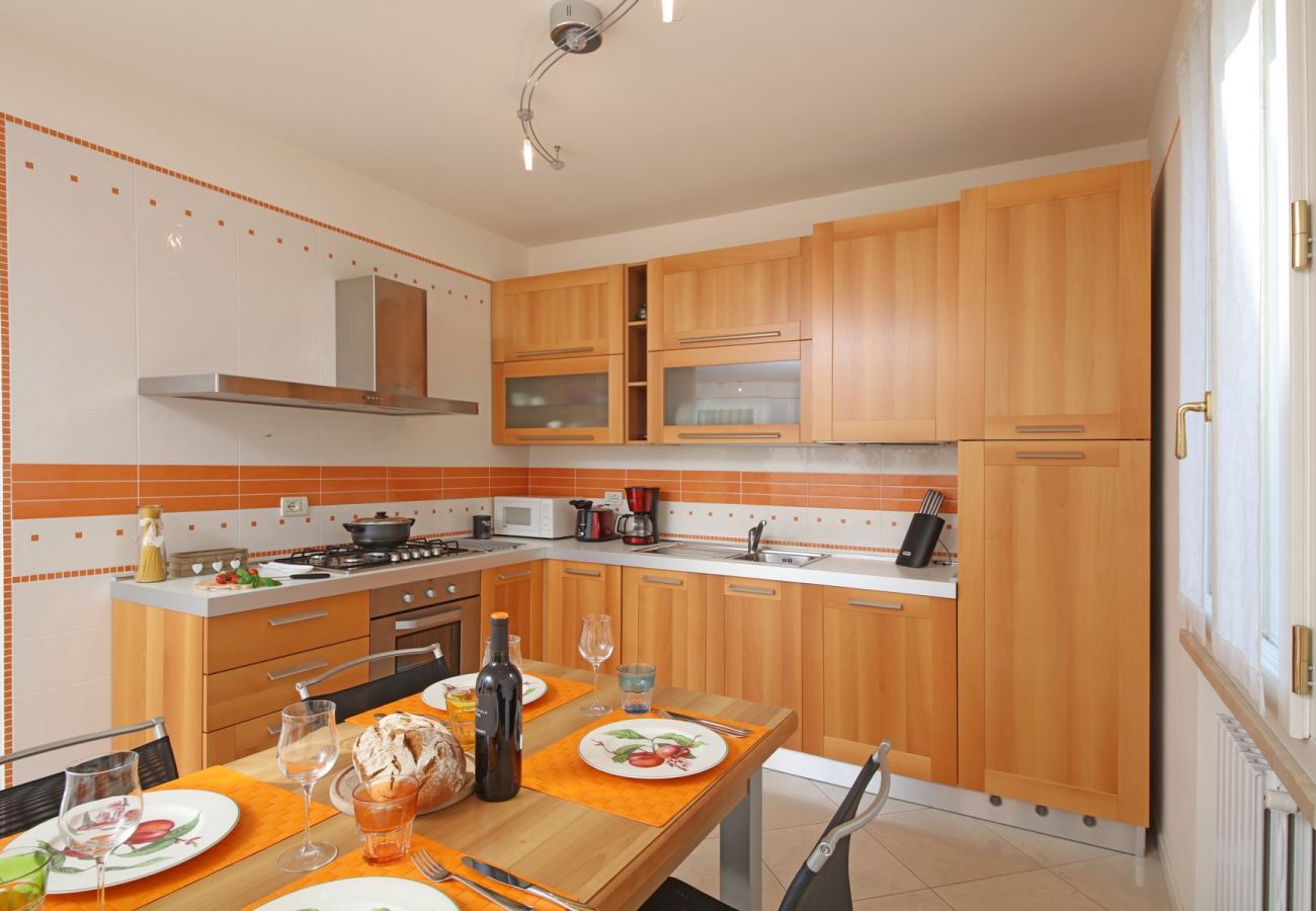 Apartament w Salò - Il cedro, elegante appartamento a due passi dal centro storico di Salò