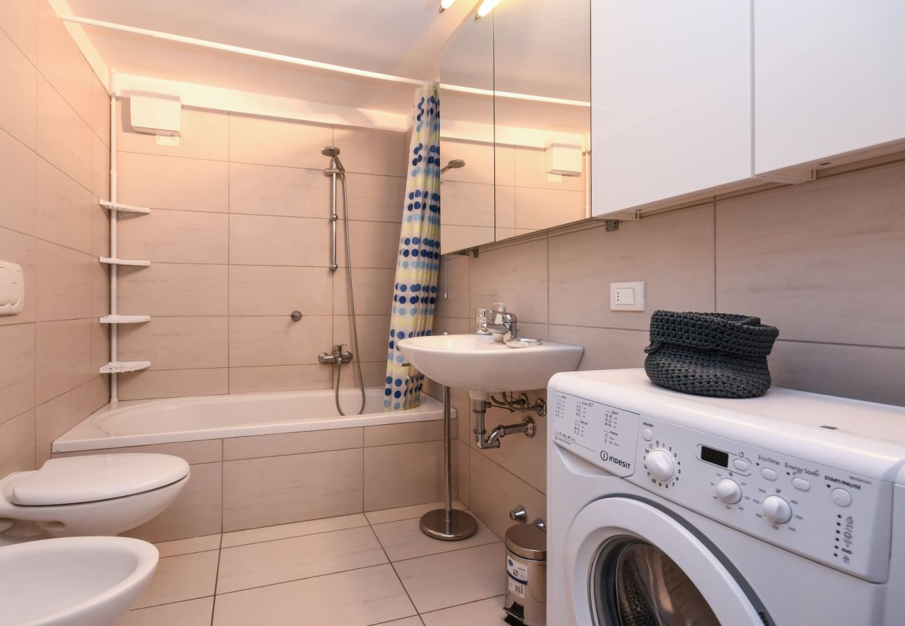 Apartament w Salò - Al Ponte - spazioso appartamento a due passi dalla spiaggia