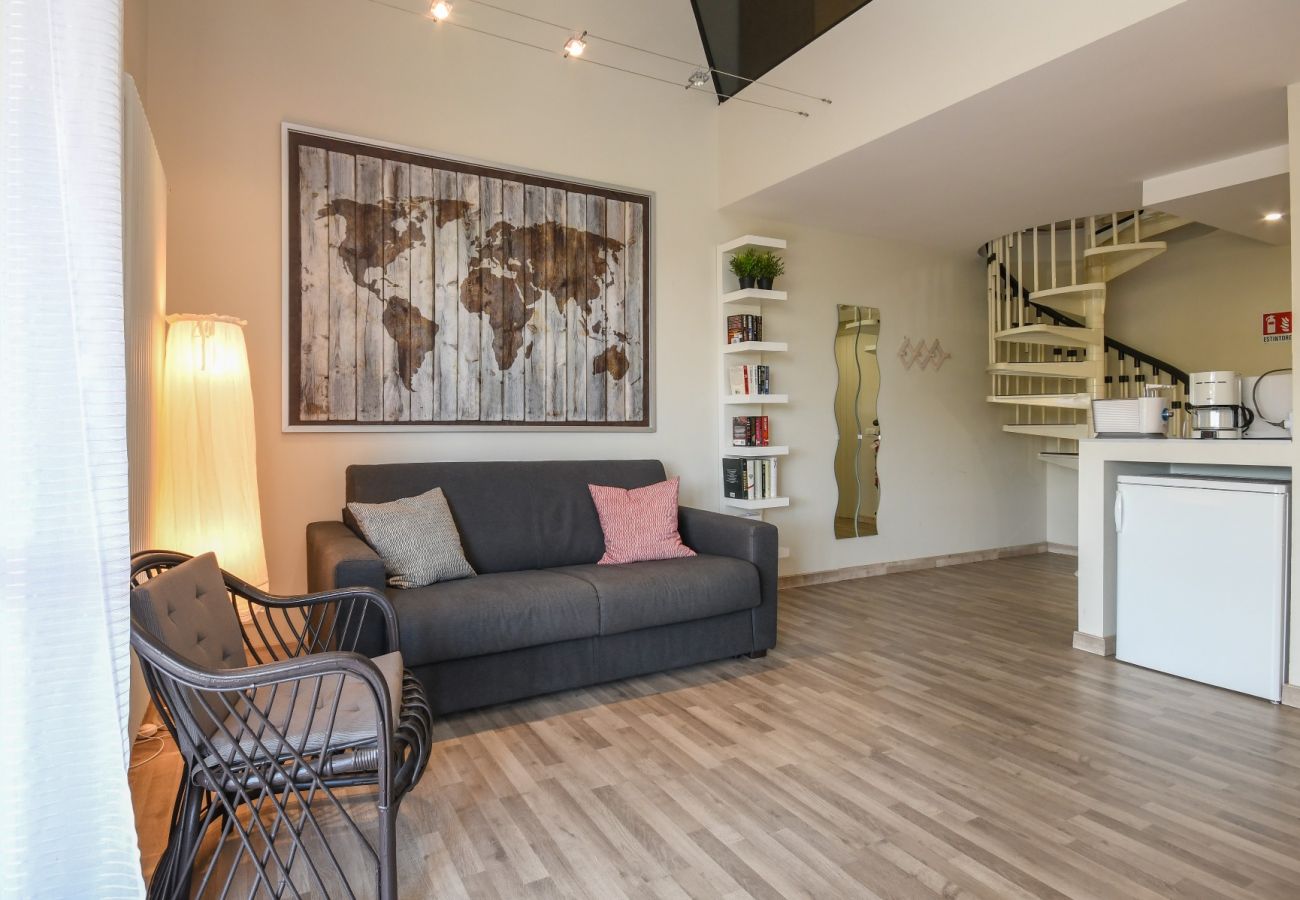 Apartament w San Felice del Benaco - Roccolino appartamento con balcone e piscina in comune